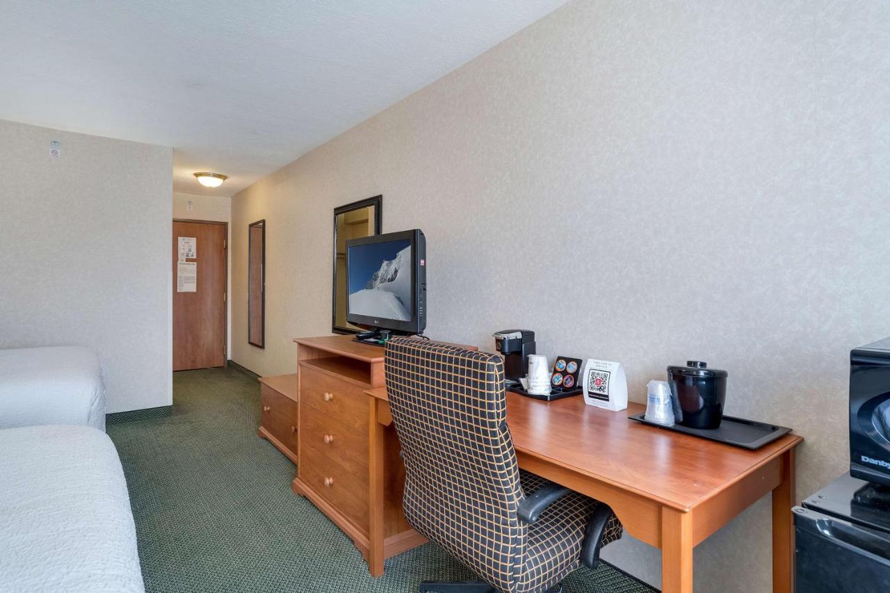 Surestay Plus Hotel By Best Western Price Εξωτερικό φωτογραφία